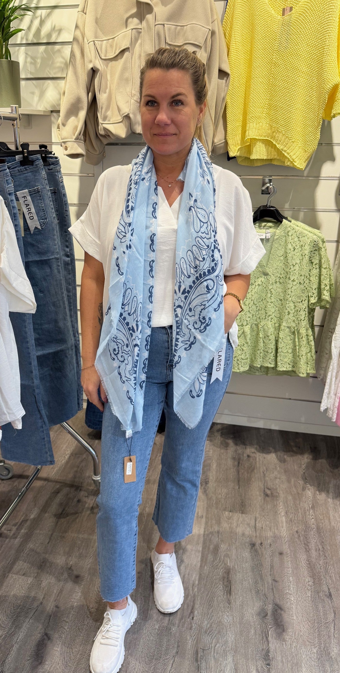 Caitlyn - Scarf  - Ljusblå
