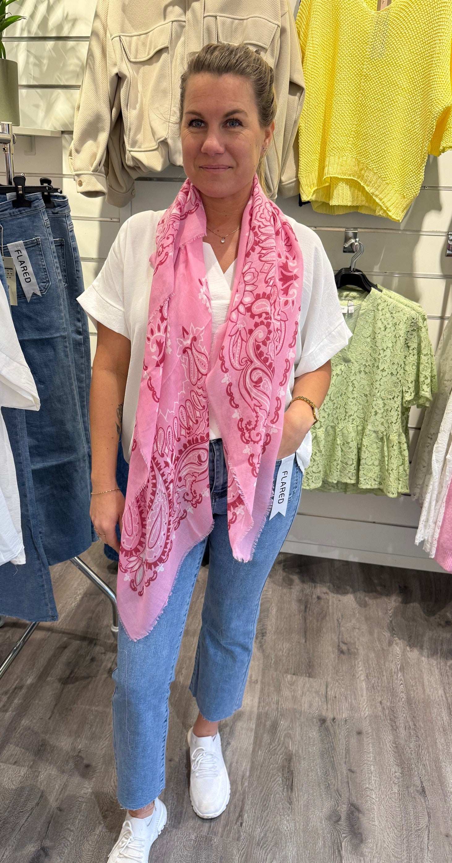 Caitlyn - Scarf  - Rosa
