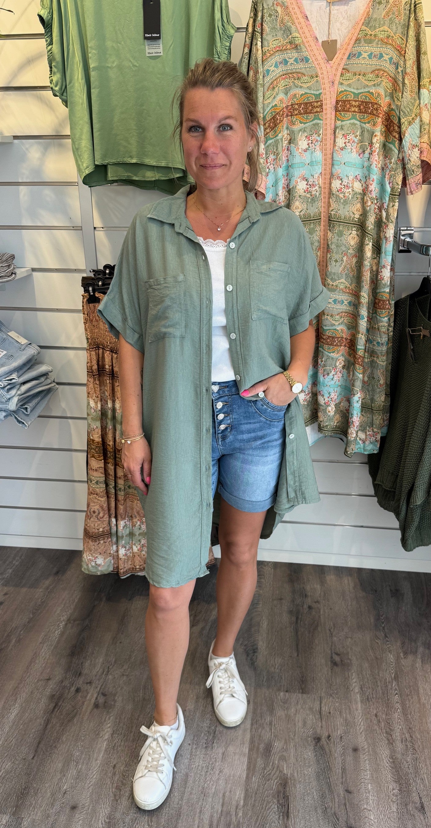 Kajsa Längre skjorta Khaki