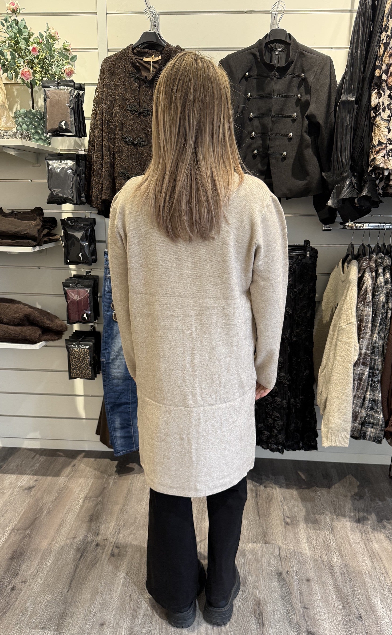Thea Långkofta Beige