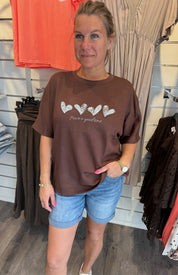 Trine T-shirt Hjärtan Brun