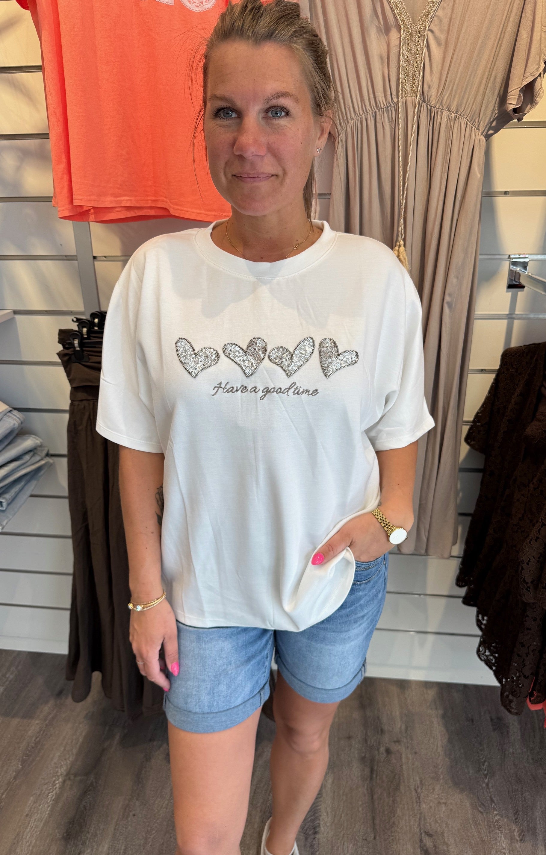 Trine T-shirt Hjärtan Vit