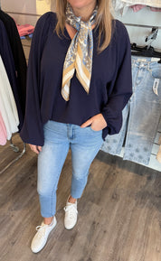 Vicki -  Blus V-ringad - Navy - Nyhet