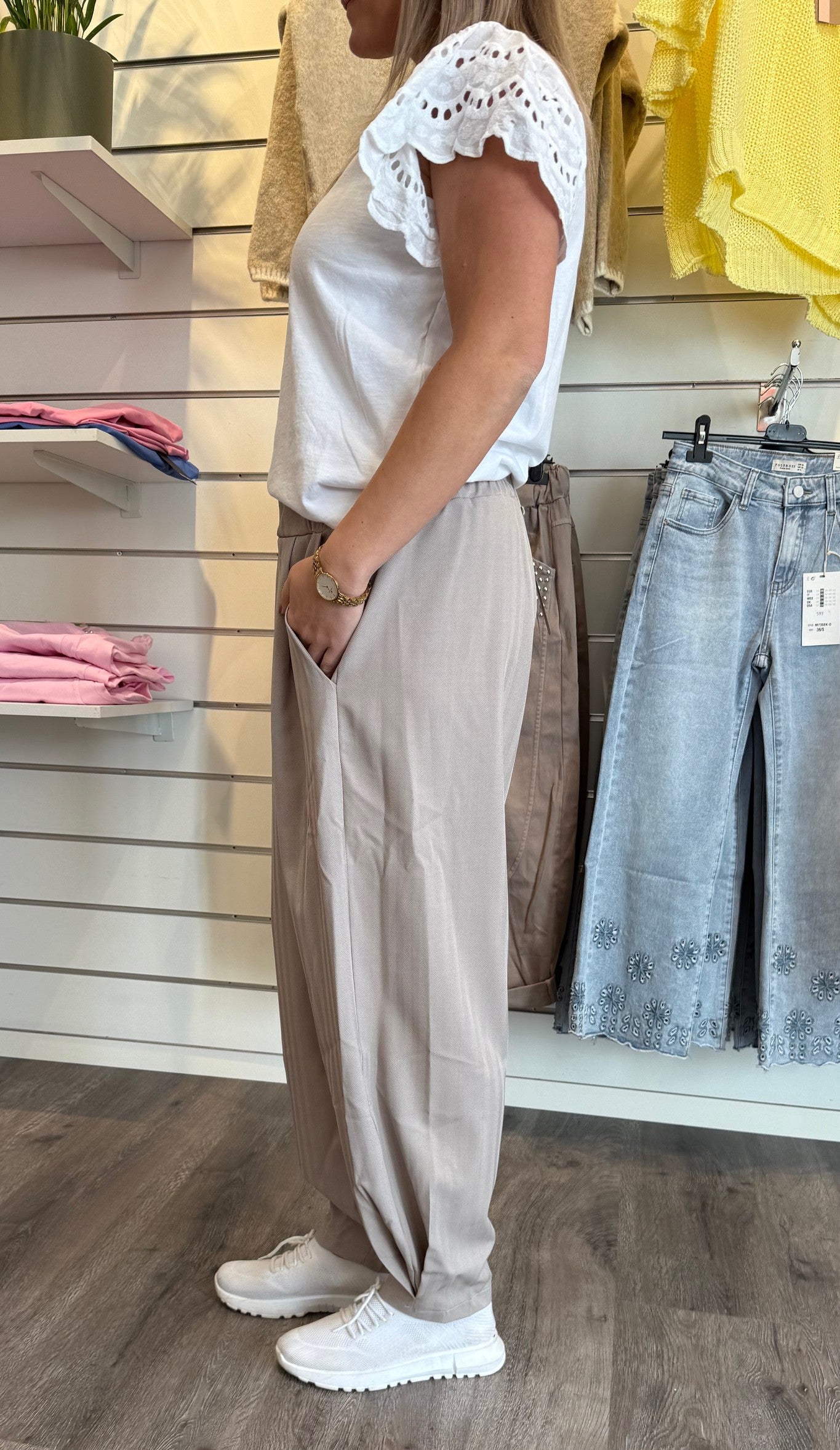 Zelia - Ballongbyxa - Mörk beige