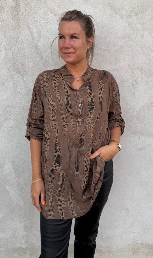 Aida Blus Leopardmix Brun FÖRBOKA