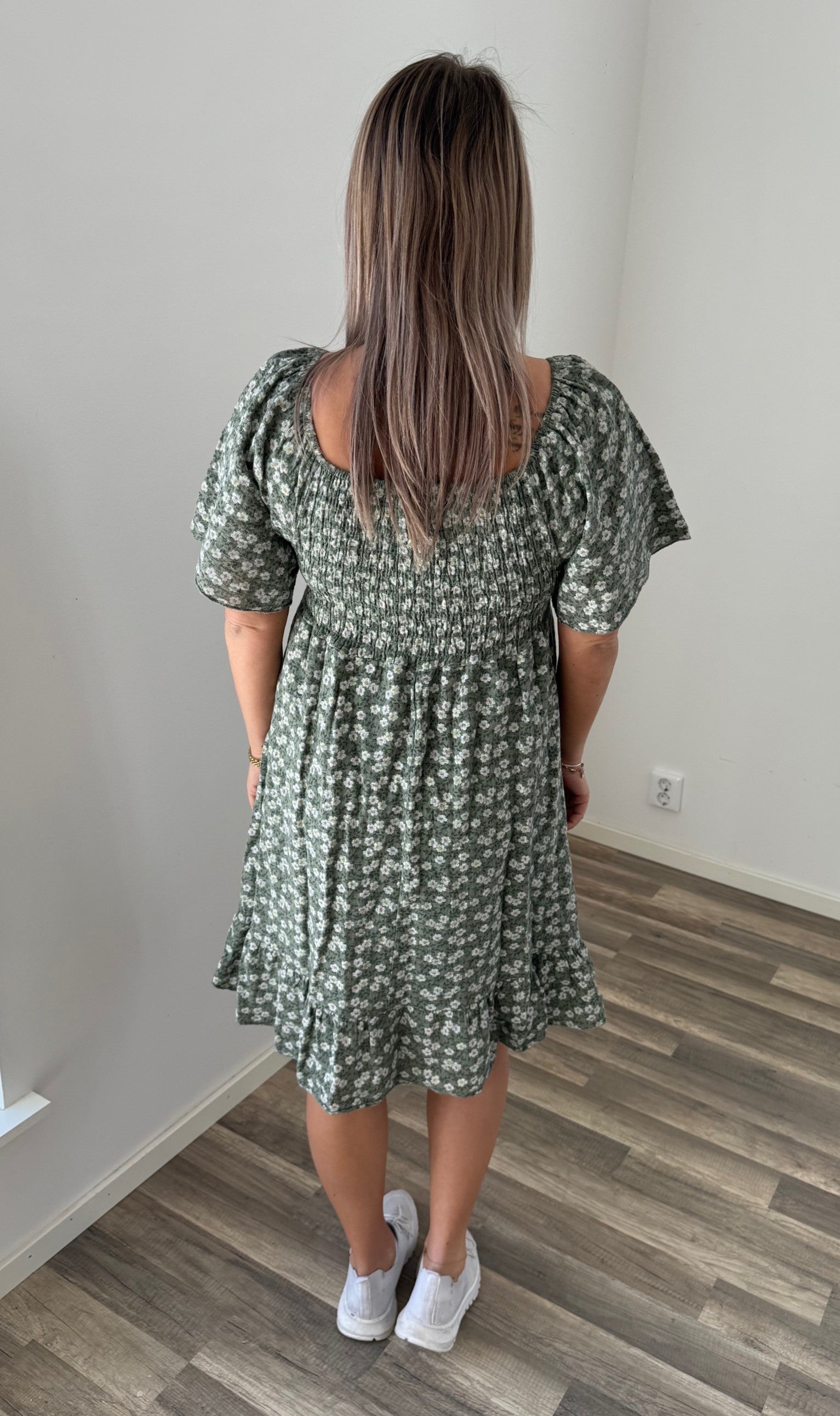 Alexa Klänning Flower Khaki
