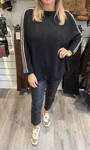 Alida stickad tröja svart