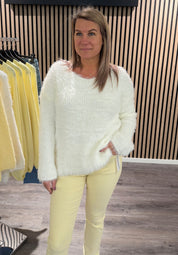 Alissa - Flufftröja-  Cream