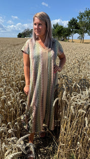 Amara - Klänning -Sicksack - Grön -  Nyhet