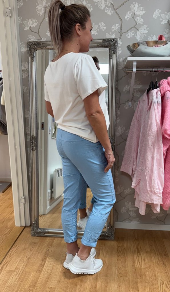 Amina - Byxor med knyt - Ljusblå - Nyhet