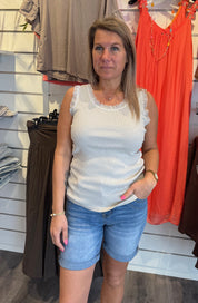 Angeline - Spetslinne - Beige - Nyhet
