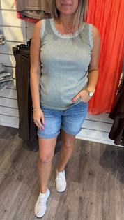 Angeline - Spetslinne Khaki