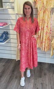 Anja Dress Paisley Fuxia