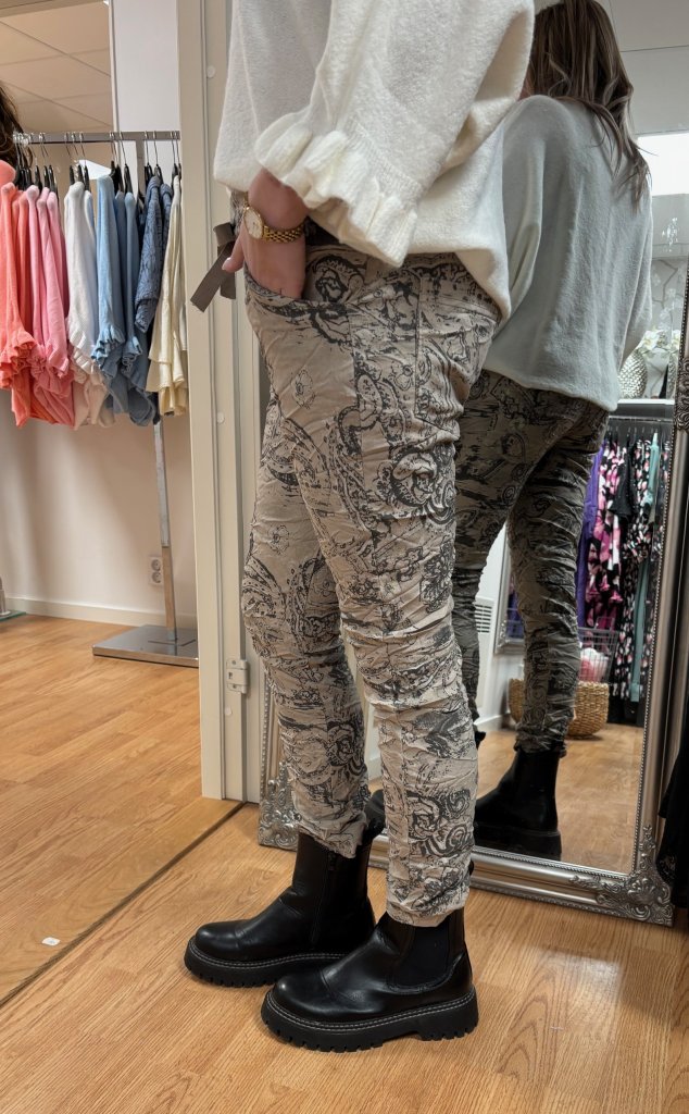 Anya - Byxor med Knyt  - Beige - Nyhet