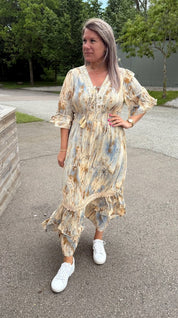 Ariela  - Klänning - Batik - Beige - Nyhet