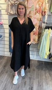 Astra Linneklänning  Svart