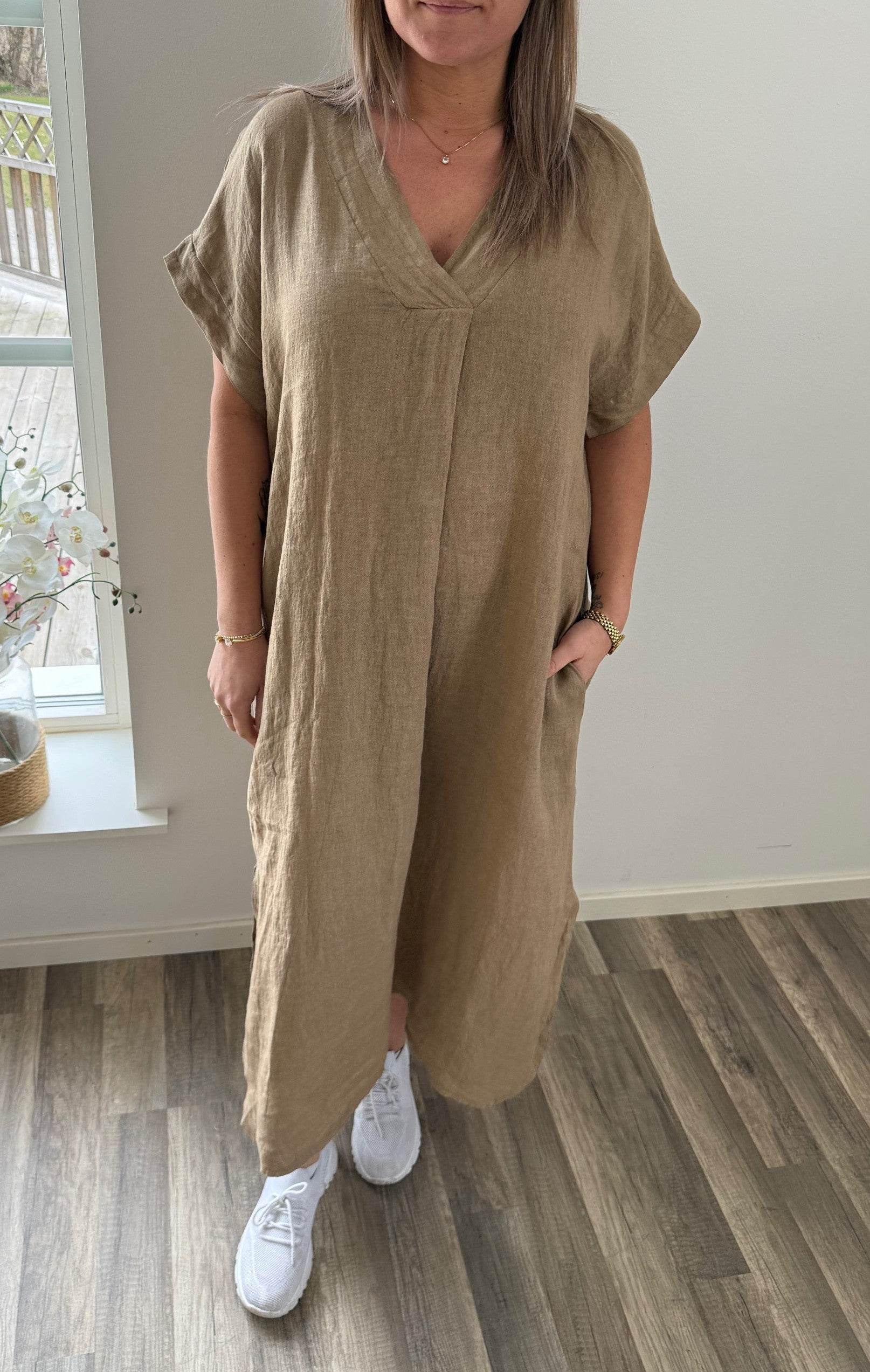 Astra Linneklänning  Taupe