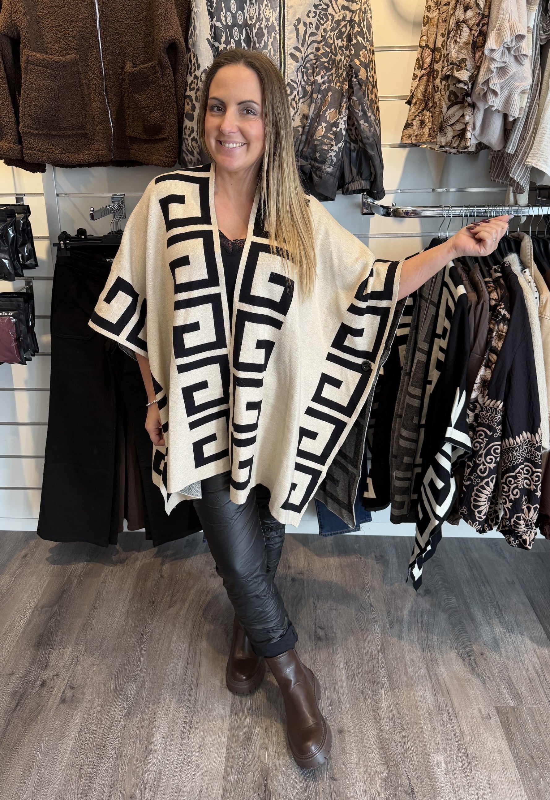 Athena Cardigan Grekiskt mönster Beige
