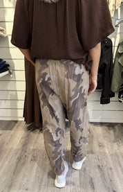 Beryl Byxa Beige Camo
