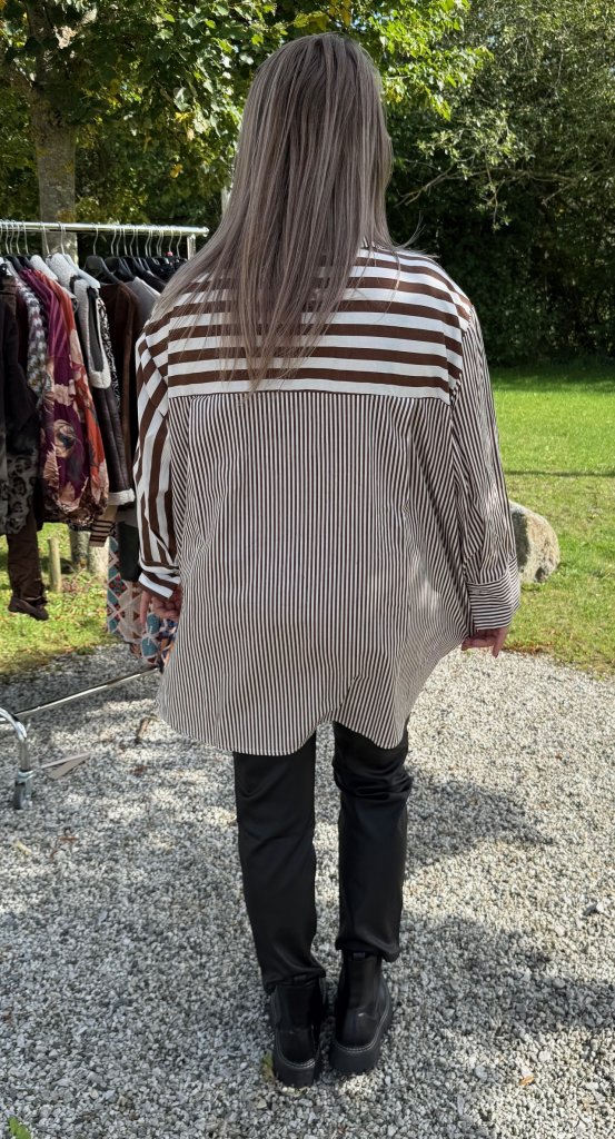 Birch - Oversize Skjorta - Cream/Brun - Nyhet