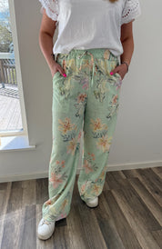 Bjorg byxor med blommor Lime
