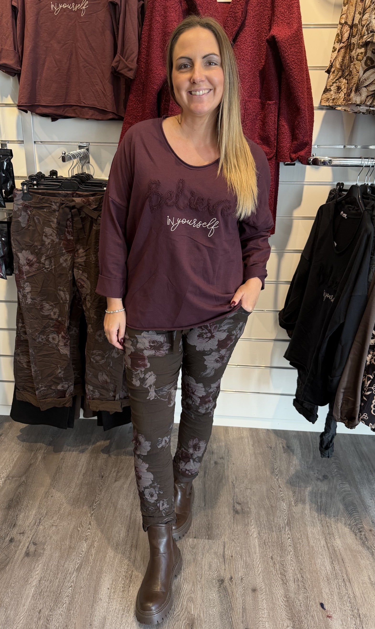 Bodil Magiska byxor Flower Choco