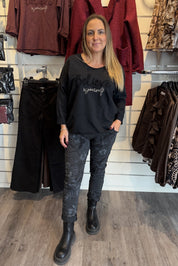 Bodil Magiska byxor Flower Mörkgrå
