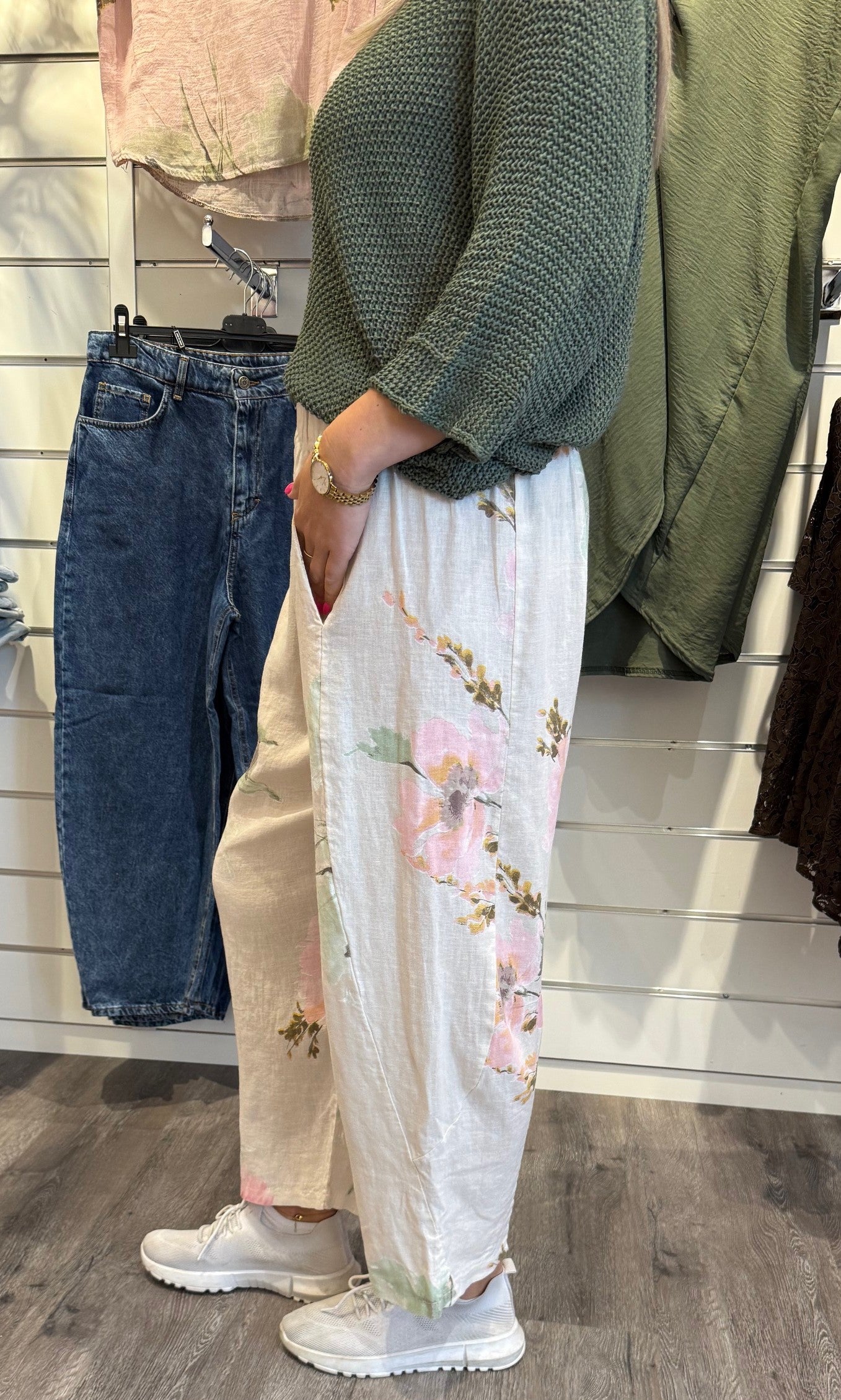 Marilla Linnebyxa Flower Beige