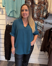 Carina Topp V-ringad  Petrol