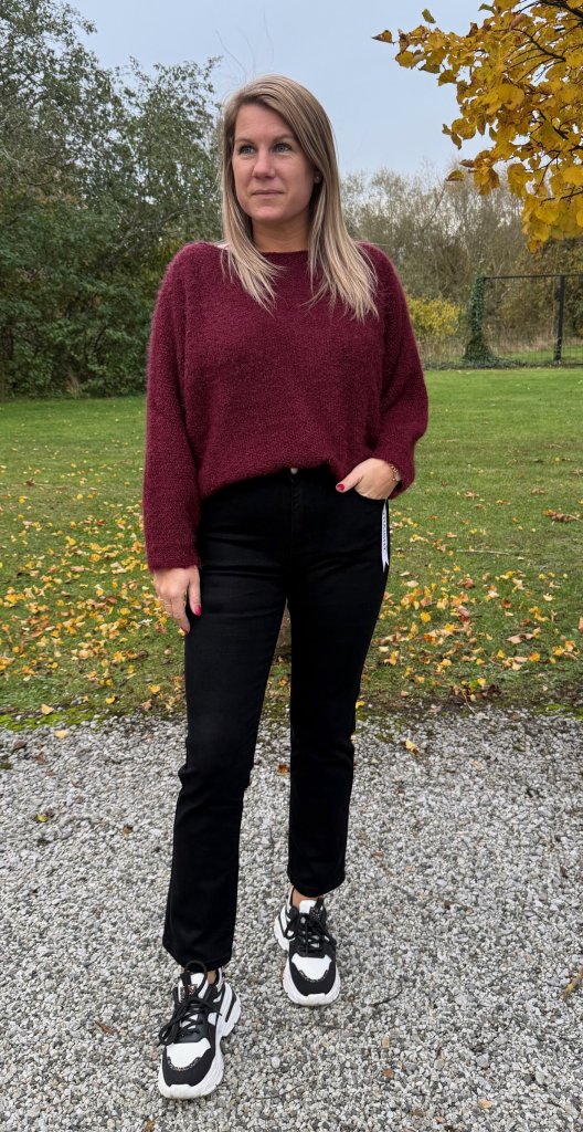 Carina - Jeans - Raka - Svart