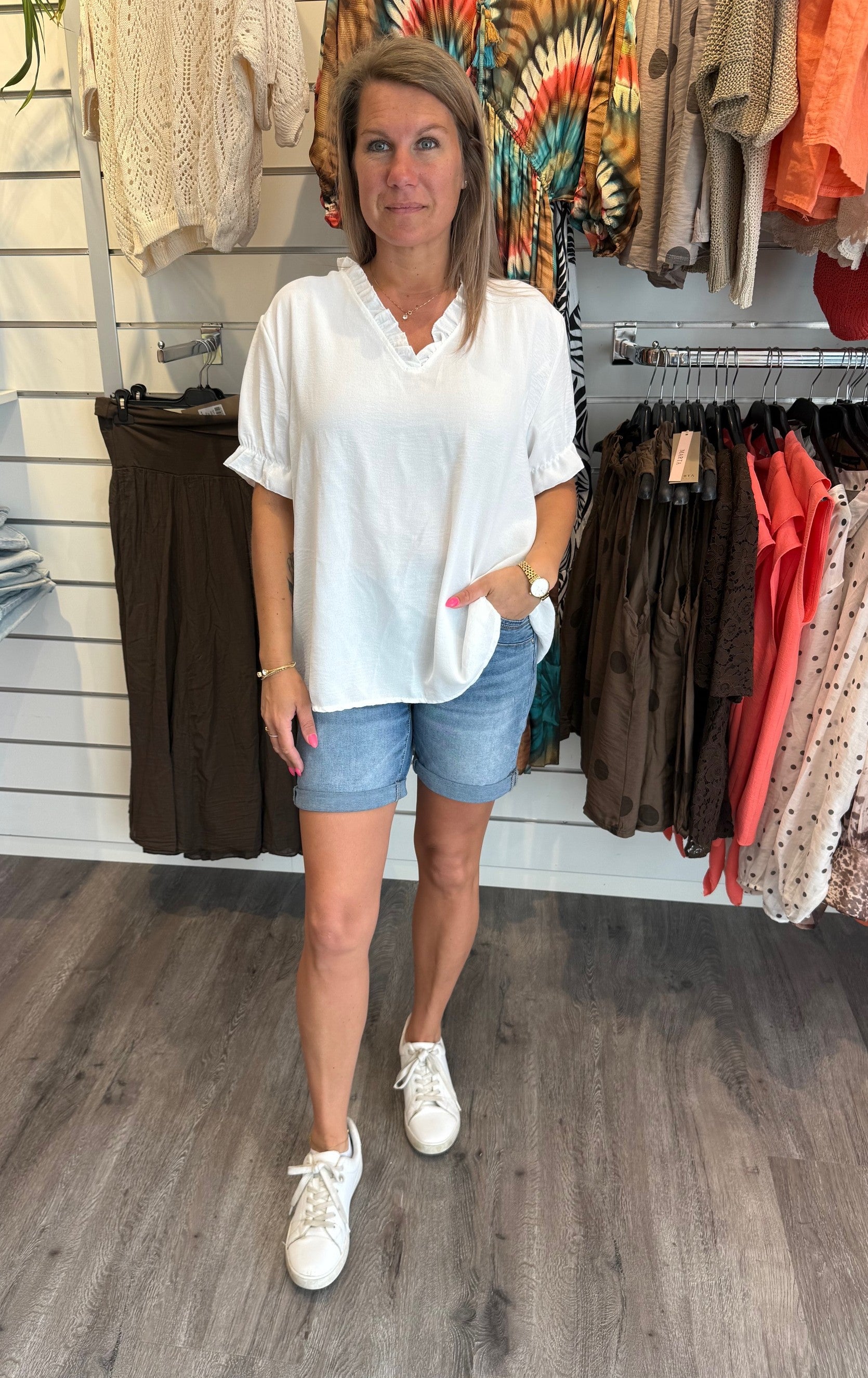 Carina Topp V-ringad  Vit