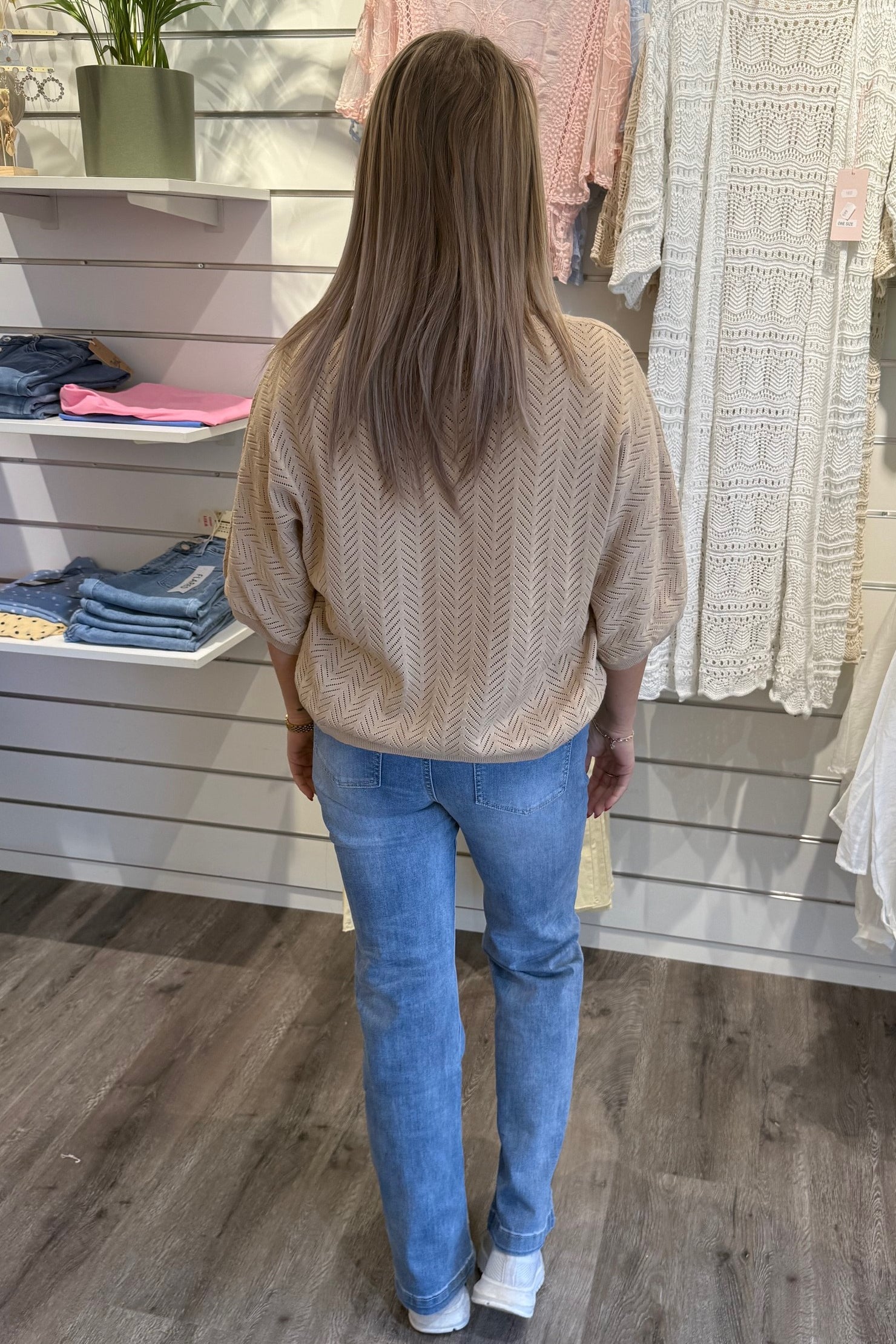 cassiebeige4.jpg