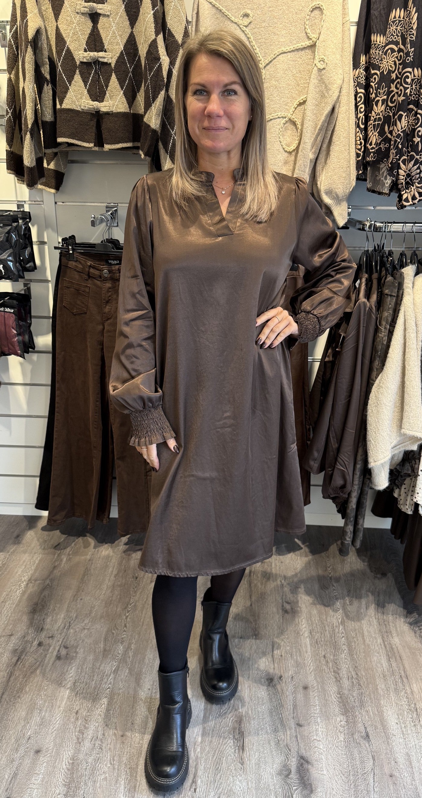 Caleya Satinklänning Choco