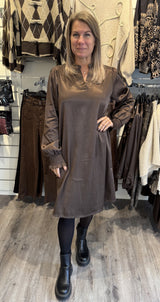 Caleya Satinklänning Choco