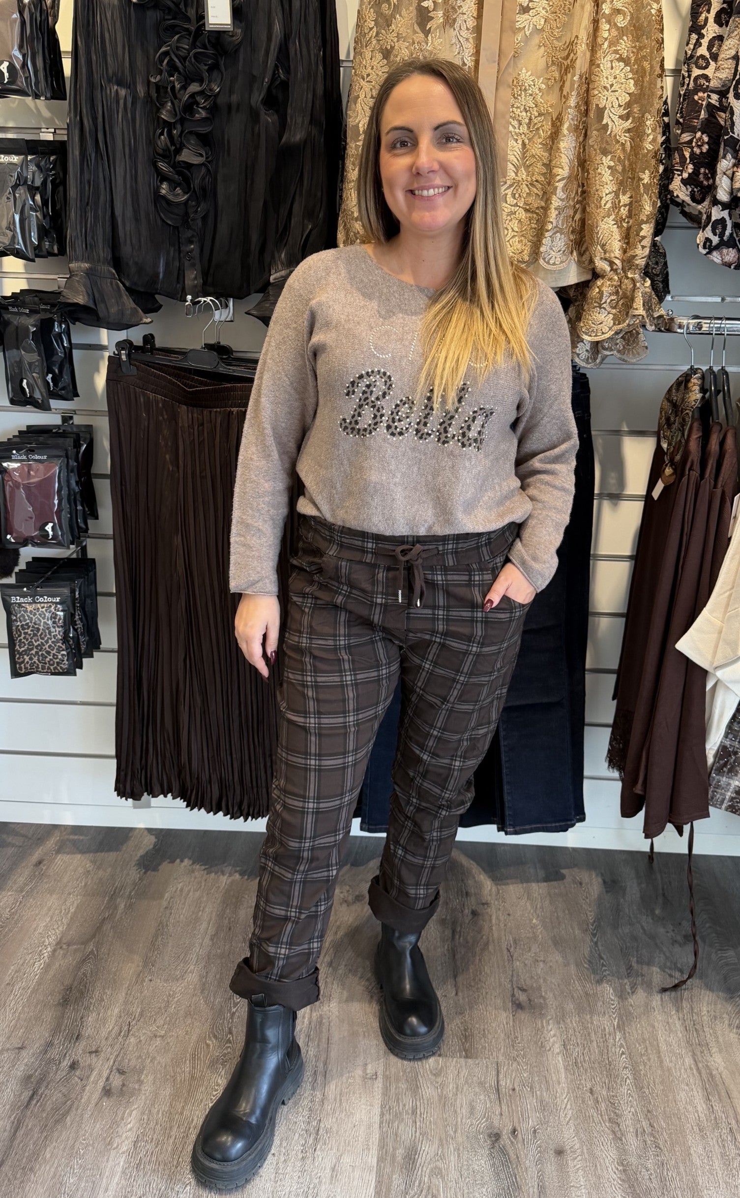 Cecilia byxa med knyt rutiga choco
