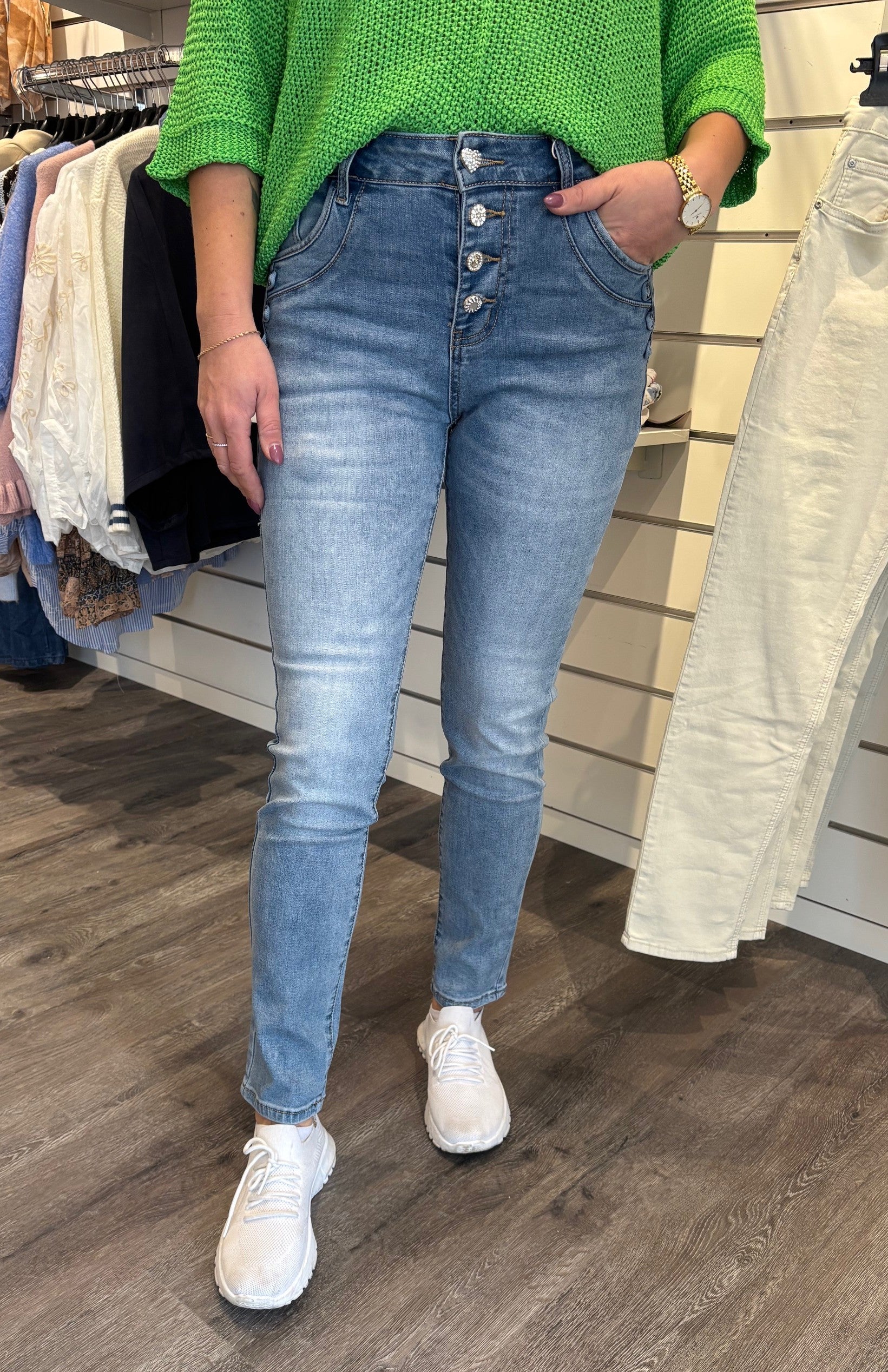 Celina- Jeans JW2528- Ljus Denim