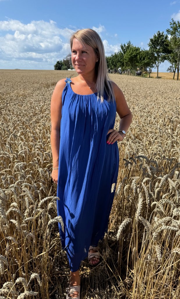 Ciara - Silkesklänning - Blommor - Navy- Nyhet