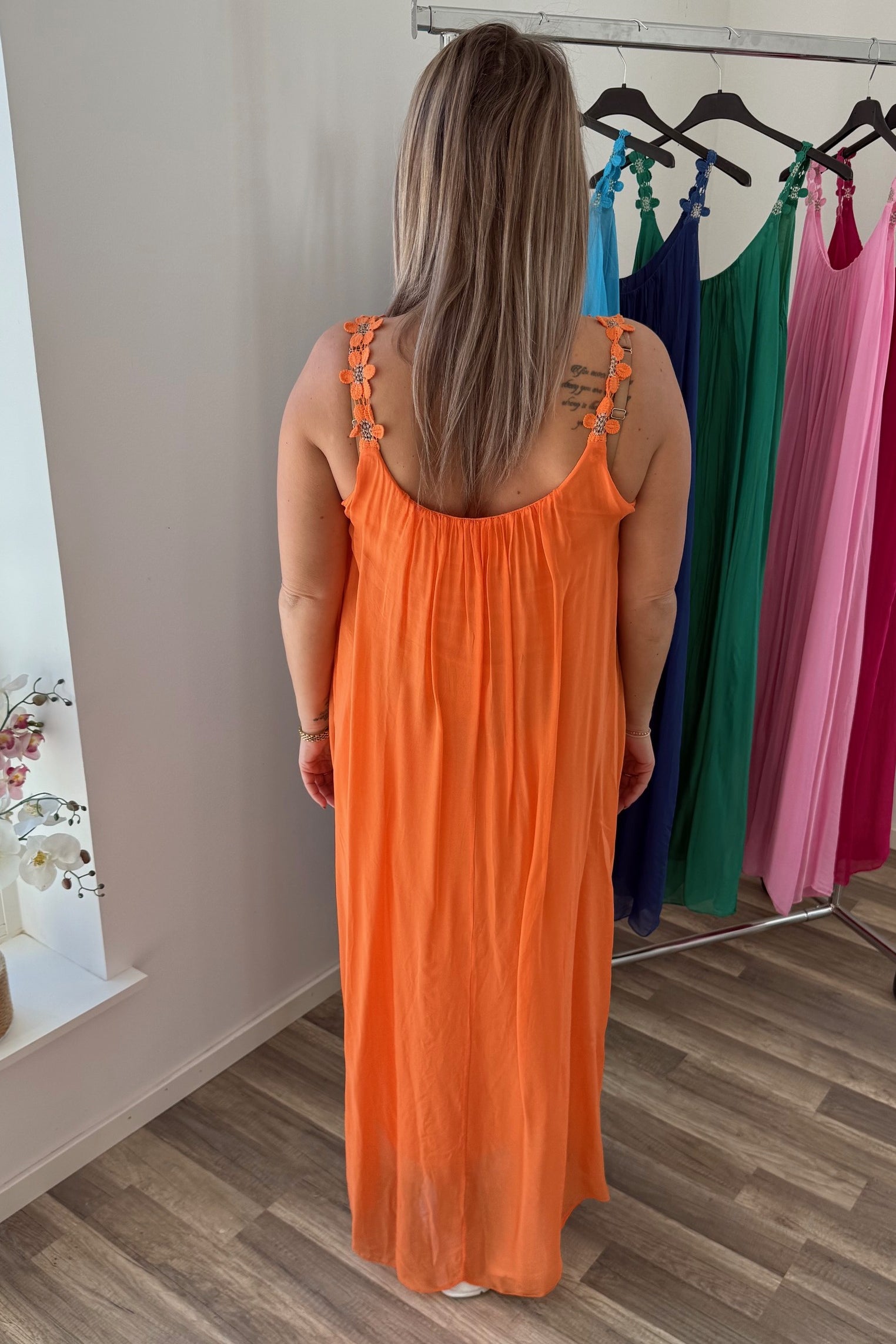ciaraorange3_0f6c4de0-a1c0-4eab-ab82-1816bd6dfbde.jpg