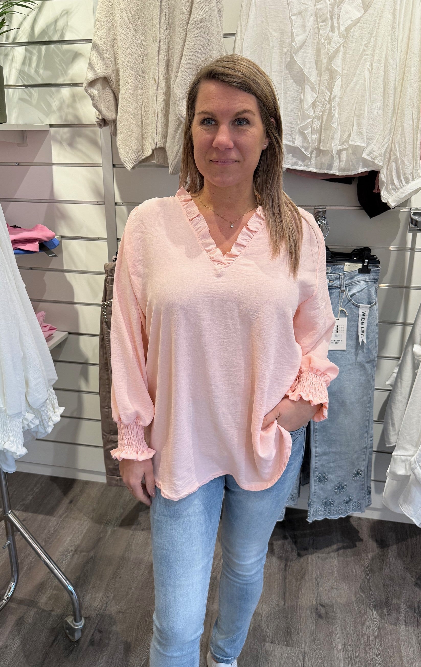 Corinne - Blus V-ringad -Ljusrosa