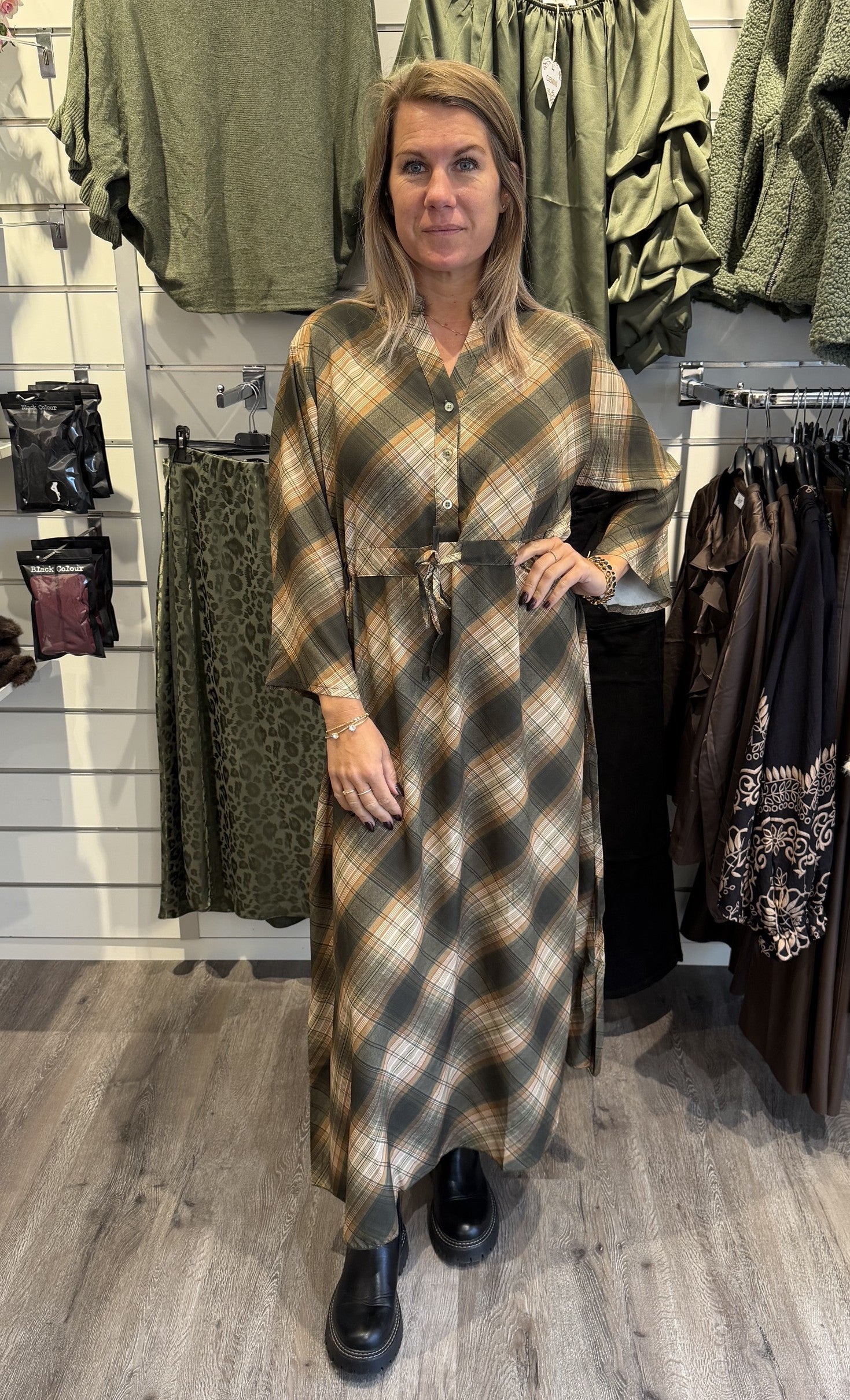 Cosima Maxiklänning Rutig Khaki