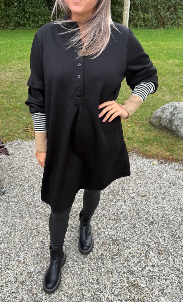 Cybele - Sweat dress - Svart