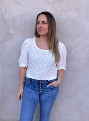 Dolores- Topp- Blommor- Creme- Nyhet
