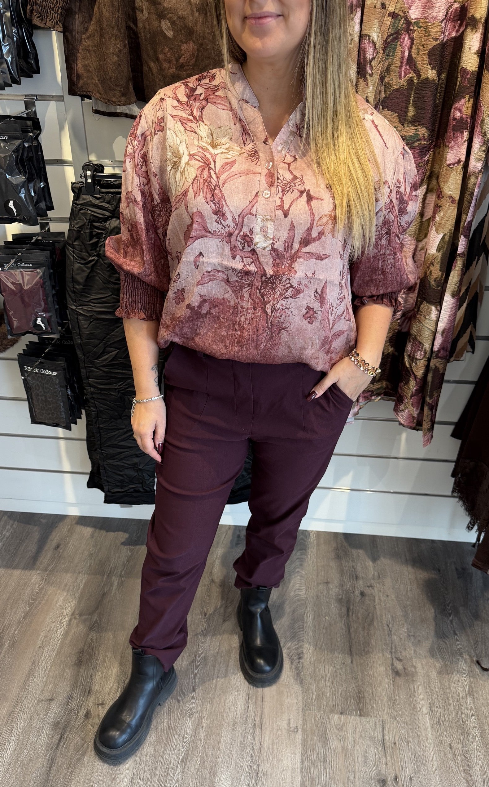 Liana blus flower Rosa