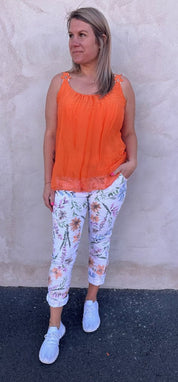 Ellen - Satinlinne - Blommor - Orange - Nyhet