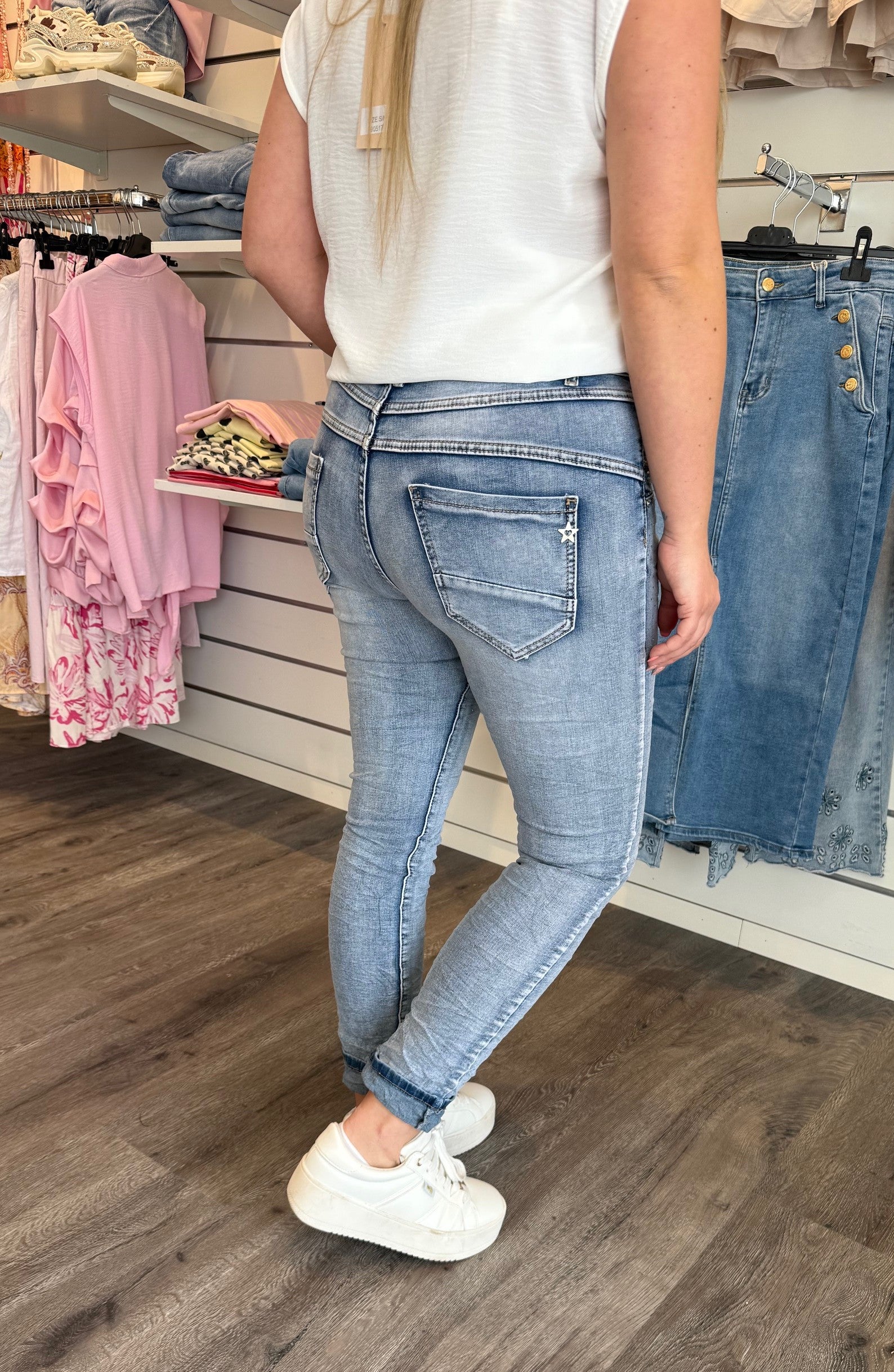 Marta jeans ljus denim MDC2606