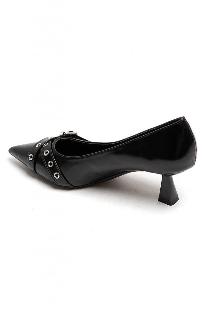 Ilona - Pumps - Spänne - Svart - Nyhet