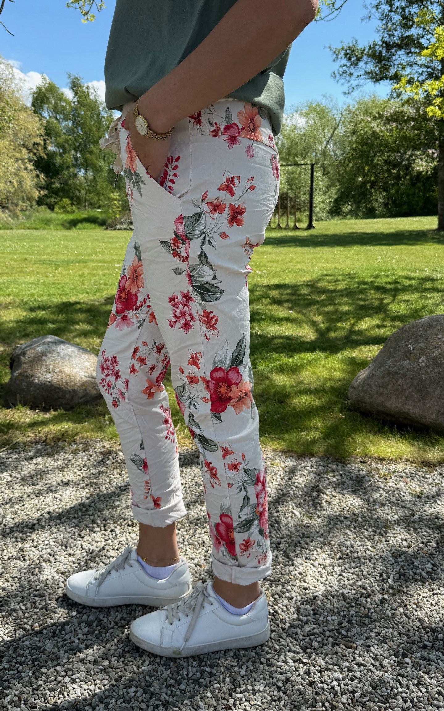 Eva Magiska byxor Flower Multi