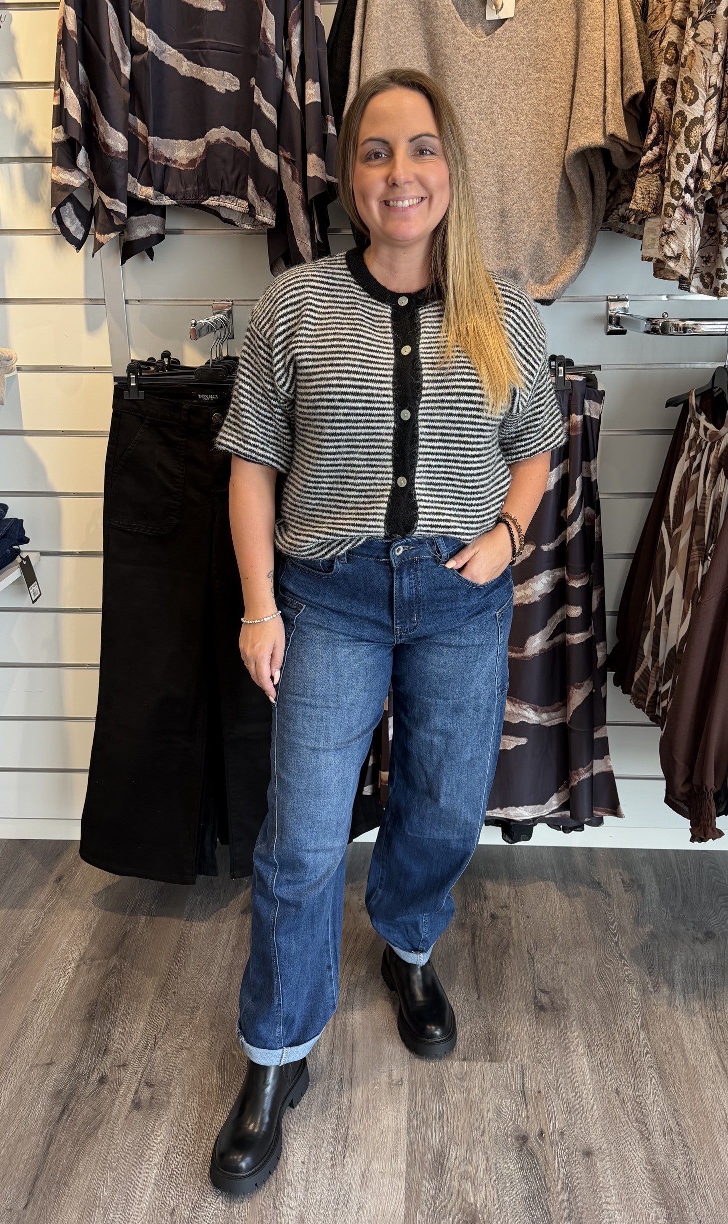 Fanny barreljeans mörk denim