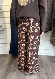 Flora byxa med blommor Choco