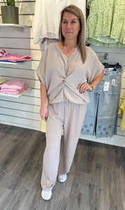 Freja - Topp med knyt - Beige - Nyhet